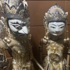 インドネシア バリ島 ワヤンゴレ 操り人形／2体セット - メルカリ