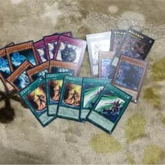 ブラックマジシャンデッキパーツのサムネイル