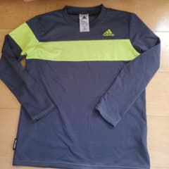 adidas　ロングTシャツのサムネイル