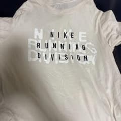 Nike The Nike Tee Mサイズ Tシャツのサムネイル