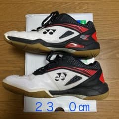 上履き　ヨネックス バドミントンシューズ　２３.０㎝のサムネイル