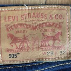《売り切ります》LEVI’S デニム lot505 w28 l32 ジーパンのサムネイル