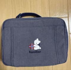 ファミリア familiar おむつポーチ 産院限定 非売品 - メルカリ