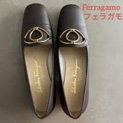 Ferragamo フェラガモ パンプス ガンチーニ金具 レザー ローファー