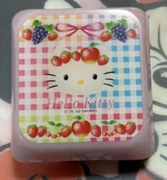 貴重！！ハローキティデザイン•ハードコンタクトレンズ用コンタクトケースのサムネイル