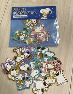 スヌーピー フレークシール  １２０枚大量 まとめ売りのサムネイル