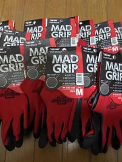 値下げ中　 MAD GRIP ガーデニンググローブ M レッドのサムネイル