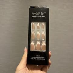 FINGER SUIT PRESS-ON NAIL ヌードピンク 40個入りのサムネイル
