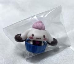 シナモロール　バレンタイン　チョコ　フィギュア　サンリオ　シナモンのサムネイル