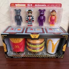 新品未開封 BE@RBRICK マクドナルド ゴジラ エヴァンゲリオン セットのサムネイル