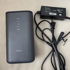 docomoホームルーター 本体ACアダプタ付HR02(5G/4G) - 5