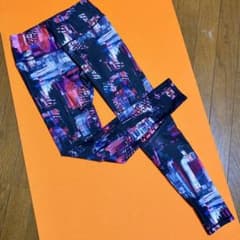 フクロウ様専用　リアルストーン　ヨガレギンス10分丈のサムネイル
