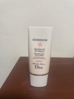 DIOR スノーUVシールドトーンアップのサムネイル