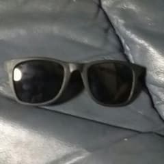 サングラスのサムネイル