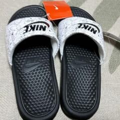 #co様専用★品薄 ナイキ  WMNS BENASSI  25cmのサムネイル