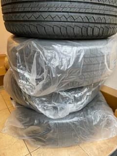 ランドクルーザープラド　新車外しタイヤ　265/60R18のサムネイル