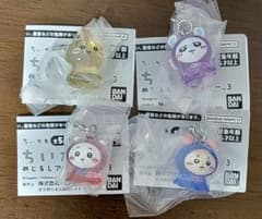 ちいかわ めじるしアクセサリー3 セミコンプのサムネイル