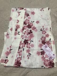 桜花柄 浴衣 フリーサイズのサムネイル