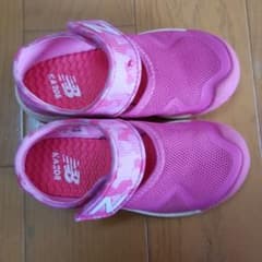 NB ニューバランス　キッズ　水陸両用サンダル　メッシュ　17センチ　1度使用のサムネイル