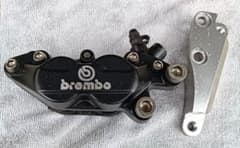 brembo 4ポット キャリパー サポート付きSR400に使用のサムネイル
