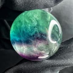 蛍石レインボー☆フローライト丸玉☆癒しパワー天然石 原石A1263