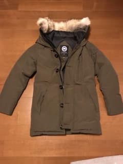 美品カナダグース ダウンジャケットxsオリーブのサムネイル