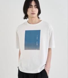 完売品 SINSS グラフィックコンパクトTシャツのサムネイル