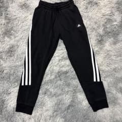 adidasジョガーパンツのサムネイル