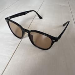 Ray-Ban ブラック サングラス ケース付きのサムネイル