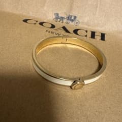 COACHコーチ バングル ブレスレット ホワイトゴールドのサムネイル