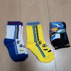 新品未使用 新幹線 キッズ靴下 3足セットのサムネイル