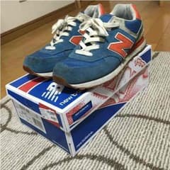 ニューバランス スニーカーのサムネイル
