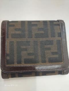 FENDI 三つ折り財布 ズッカ柄 ブラウンのサムネイル