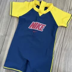 NIKE 水着のサムネイル