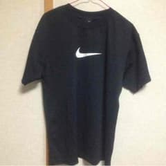 ナイキのドライフットTシャツのサムネイル