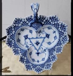 ロイヤルコペンハーゲンブルーフルテッド トライアングルディッシュ