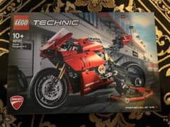 LEGO ドゥカティ パニガーレ V4 Rのサムネイル