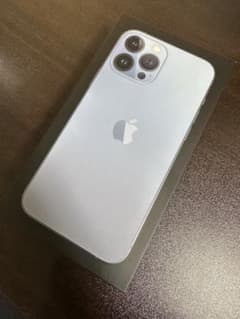 【美品】iPhone 13 Pro Max シエラブルー 128 GBのサムネイル