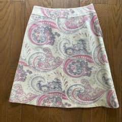 SCAPA レザースカート　ペイズリー柄のサムネイル