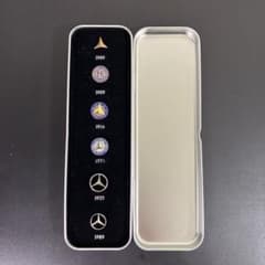 【現地購入正規品】Mercedes-Benz 博物館 ピンバッジコレクションのサムネイル