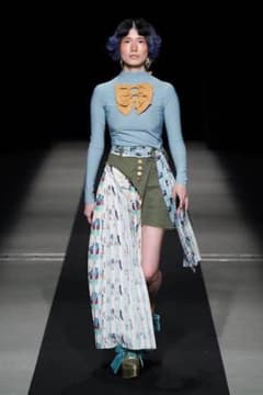 ペイデフェ トップス 2022のサムネイル