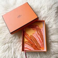 エルメスHERMES ノートブック シルクカバー 羽根デザイン - メルカリ