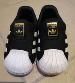 adidas スーパースター スニーカーのサムネイル