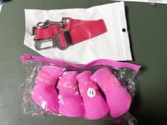 犬用シューズ Mサイズ ピンク 4足セット 車用リード付きのサムネイル