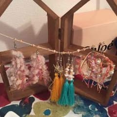 ハンドメイドピアスのサムネイル
