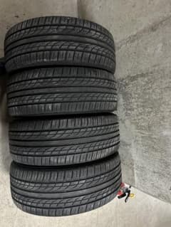 ヨコハマタイヤ　225/45r18 プラクティバ（PRACTIVA)のサムネイル