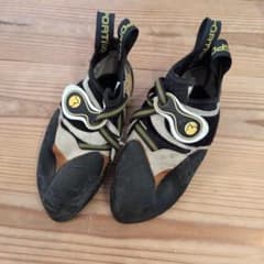 La Sportiva クライミングシューズ　ソリューション　37.5のサムネイル