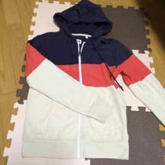 ユニクロスウェットパーカ レッド系のサムネイル