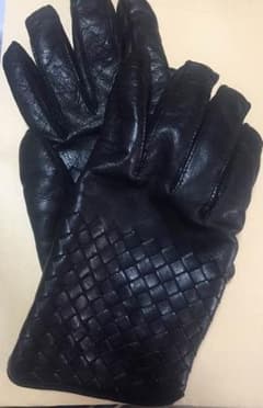 今週末まで冬物お値下げ ボッテガヴェネタ グローブのサムネイル