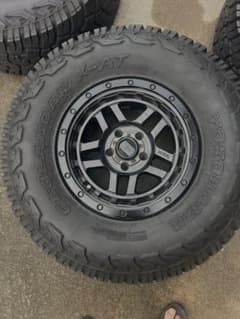 マリンブランチ様 KMC XD + X-AT 35×12.5×R17 4本 - メルカリ